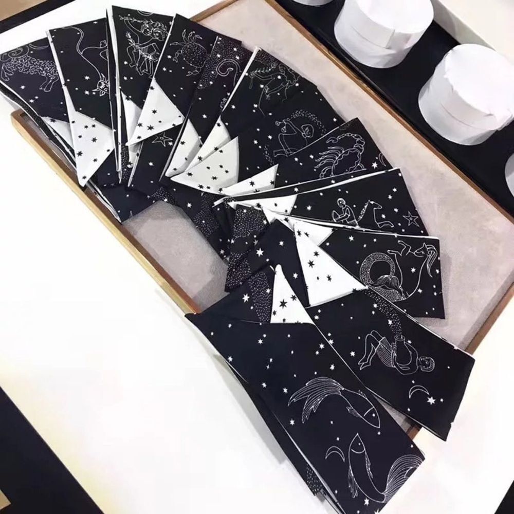Tarot Print Women Silky Scarf